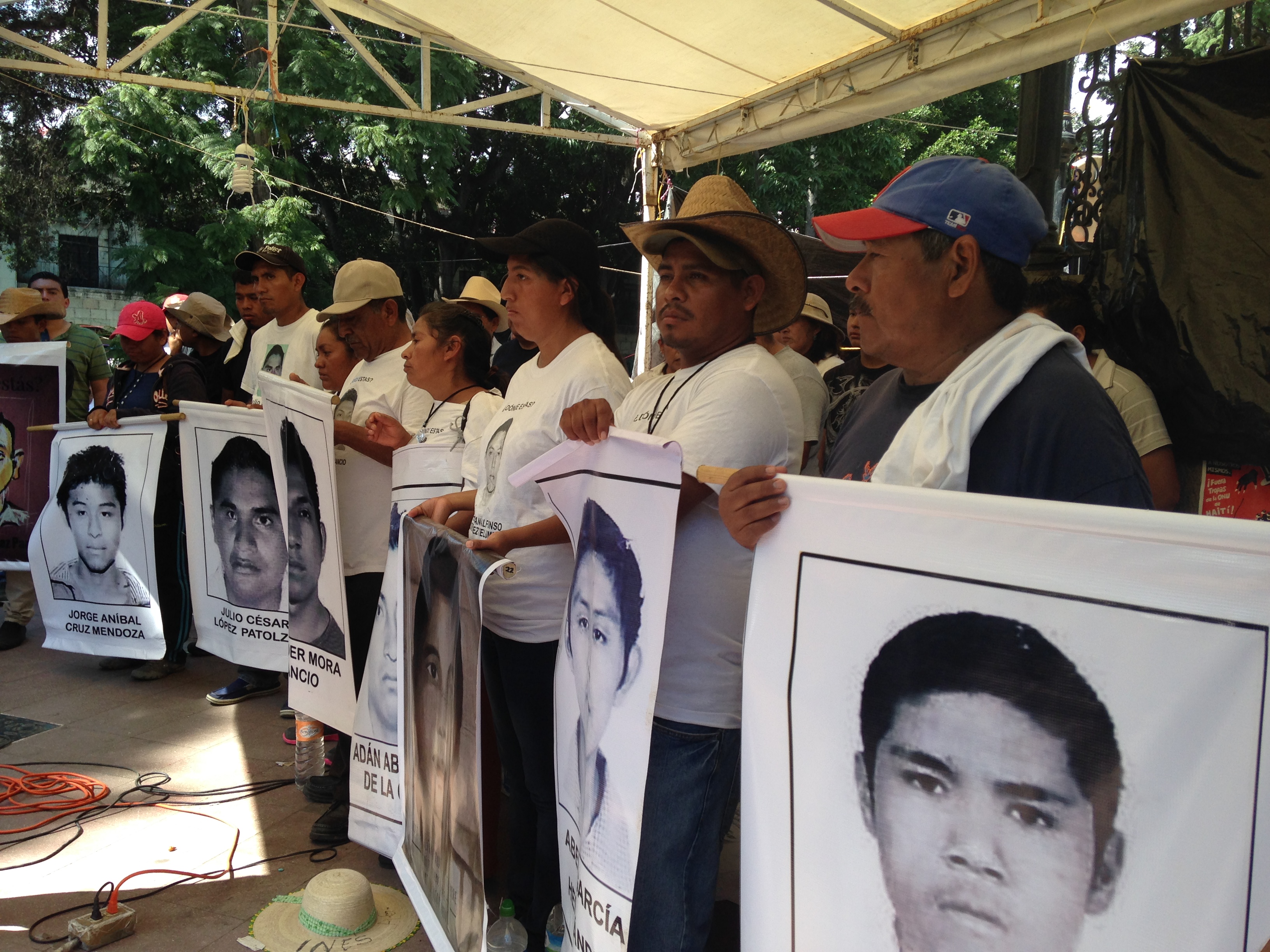 Padres y madres de normalistas desaparecidos /Foto: JLP