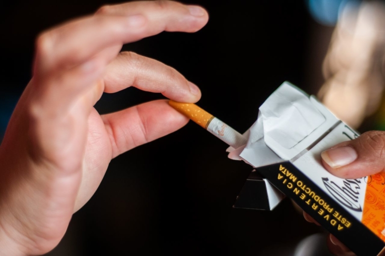 El precio de los cigarros tenía un IEPS de 0.4944 pesos cada uno, aumentará a 0.5108 pesos por cigarro.