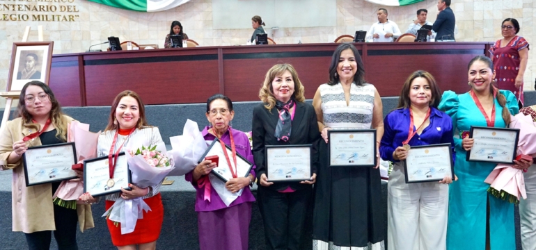 Cinco mujeres oaxaqueñas son reconocidas con la medalla “Juana Catalina Romero Egaña”