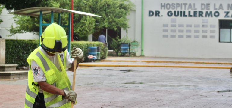 HCBO realiza labores de traslado y limpieza en Hospital de la Niñez Oaxaqueña 6