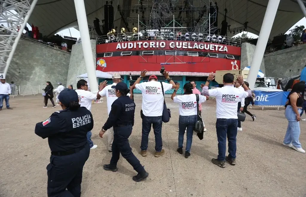 Periodistas de Oaxaca expresan su rechazo a actos intimidatorios y violentos contra fotoperiodista – OM