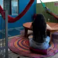 Sitios de hospedaje en Oaxaca deberán verificar parentesco de personas menores de edad